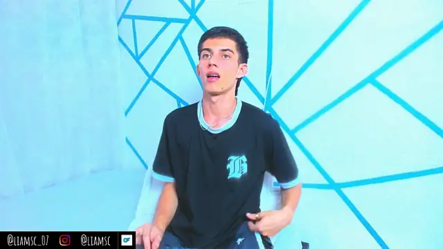 liam scott77 online show from October 2025 08:21:02 PM