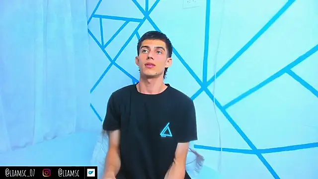 liam scott77 online show from October 2025 11:39:01 PM