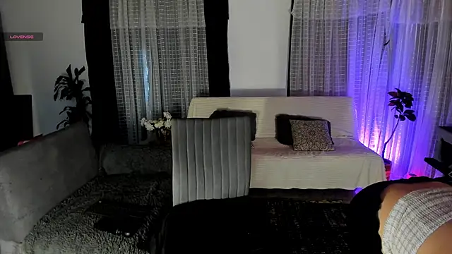 DevonShaw  online show from May 2026 10:16:02 PM