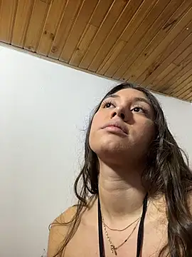 Barbielatinas online show from March 2026 08:48:01 PM