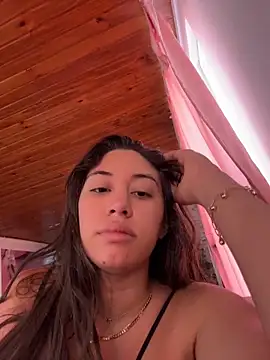 Barbielatinas online show from December 2025 02:23:01 PM