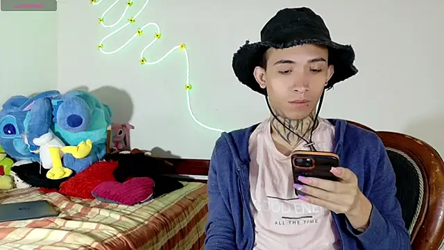 Micaela Rangel online show from May 2026 04:32:01 AM