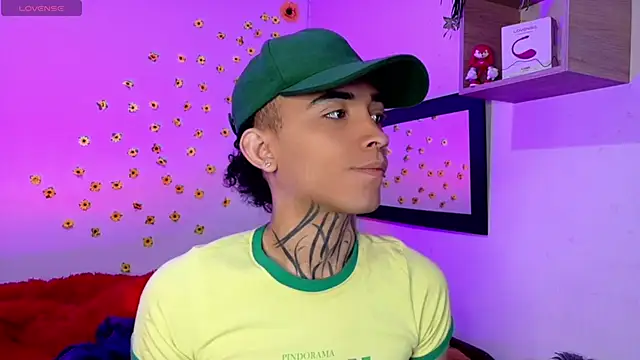 Micaela Rangel online show from March 2026 04:51:01 AM