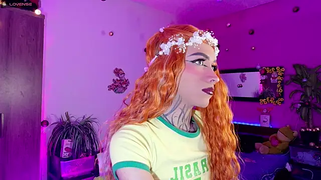 Micaela Rangel online show from December 2025 02:33:01 AM