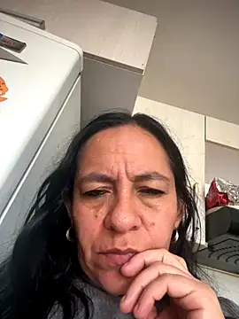 Freya Artemisa online show from November 2025 06:34:02 PM