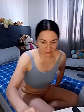 Snapshot of renata_hot1 chatting on April 2026 08:57:02 PM renata hot1 online show from April 2026 08:57:02 PM