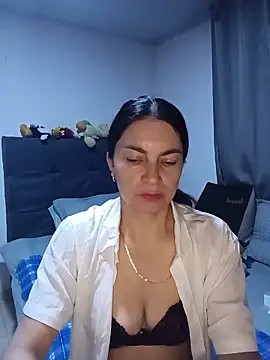 Snapshot of renata_hot1 chatting on May 2026 01:15:02 AM renata hot1 online show from May 2026 01:15:02 AM