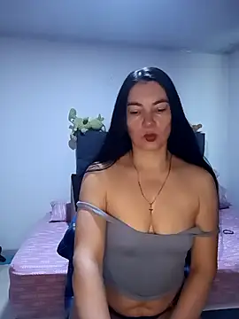 renata hot1 online show from September 2025 11:49:02 AM