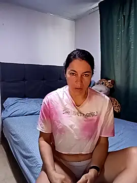 renata hot1 online show from March 2025 07:38:01 PM