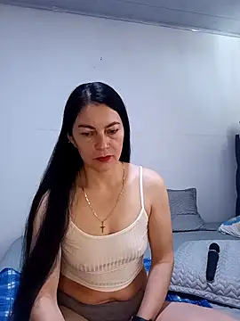 renata hot1 online show from February 2026 01:40:02 PM