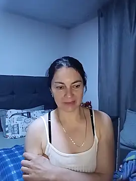 Snapshot of renata_hot1 chatting on June 2026 02:44:02 AM renata hot1 online show from June 2026 02:44:02 AM