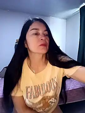 renata hot1 online show from November 2025 04:55:02 PM