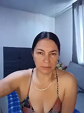 Snapshot of renata_hot1 chatting on June 2026 06:47:01 PM renata hot1 online show from June 2026 06:47:01 PM