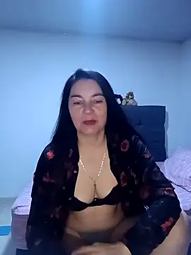 renata hot1 online show from November 2025 12:36:02 AM