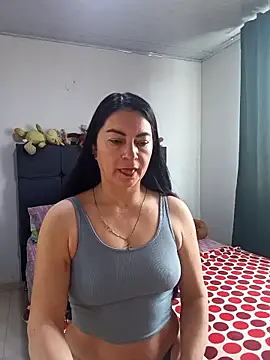 renata hot1 online show from September 2025 03:23:02 PM