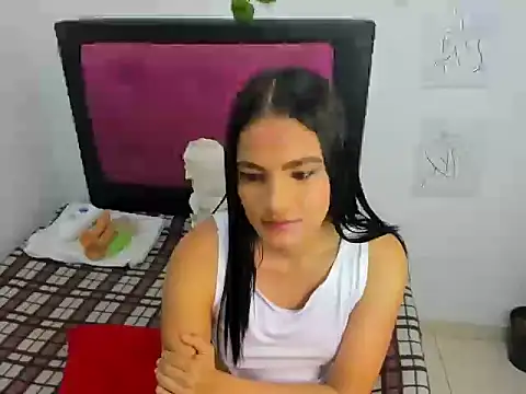 Snapshot of AlondraFoxx chatting on September 2025 03:42:02 AM AlondraFoxx online show from September 2025 03:42:02 AM