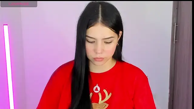 Natasha su  online show from December 2025 07:46:02 PM