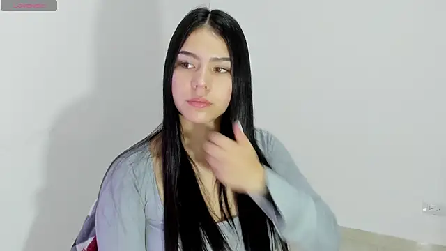 Natasha su  online show from February 2025 03:16:02 PM