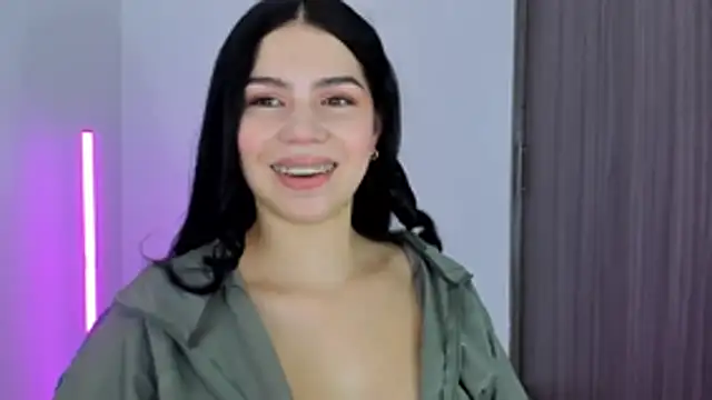 Natasha su  online show from October 2025 01:06:02 AM