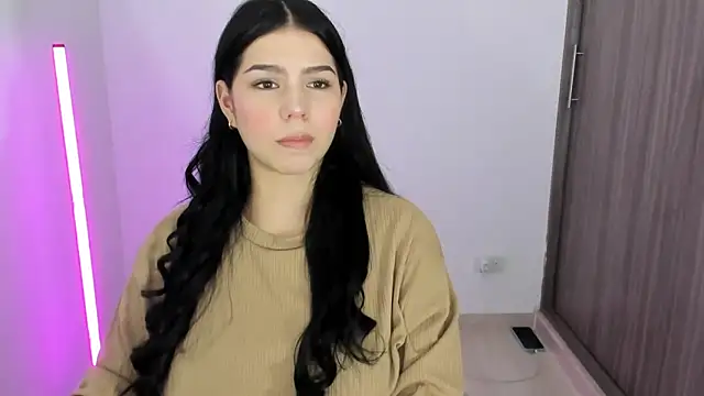 Natasha su  online show from November 2025 07:40:02 PM