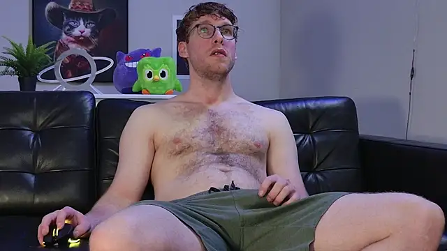 Snapshot of BlueEyedTallGuy94 chatting on October 2025 02:44:01 AM BlueEyedTallGuy94 online show from October 2025 02:44:01 AM