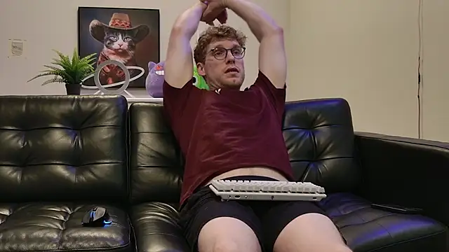 Snapshot of BlueEyedTallGuy94 chatting on September 2025 12:49:01 AM BlueEyedTallGuy94 online show from September 2025 12:49:01 AM