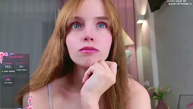 Snapshot of b4by_LoL1 chatting on October 2025 06:28:02 PM b4by LoL1 online show from October 2025 06:28:02 PM