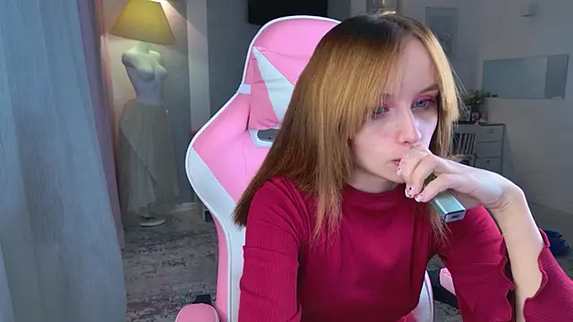 Snapshot of b4by_LoL1 chatting on November 2025 06:34:02 PM b4by LoL1 online show from November 2025 06:34:02 PM