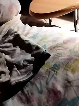 Grig1982 online show from October 2025 05:01:01 PM