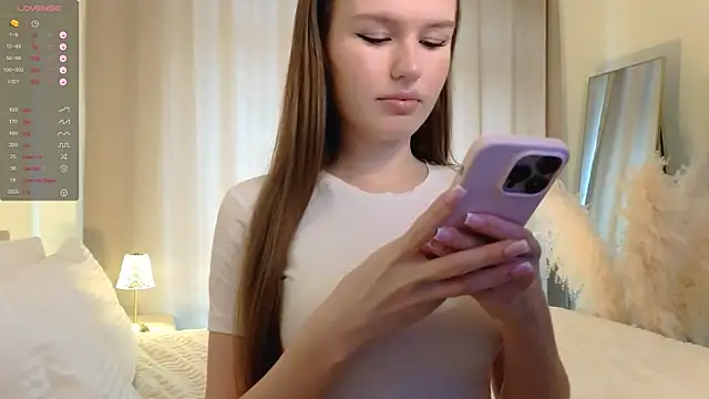 Snapshot of illumiangel chatting on May 2026 01:53:01 PM illumiangel online show from May 2026 01:53:01 PM