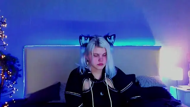 JoannLowe online show from March 2025 10:54:01 PM
