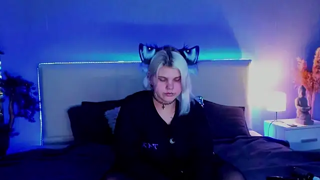 JoannLowe online show from March 2025 08:16:01 PM
