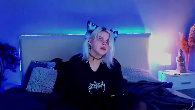 JoannLowe online show from March 2025 12:04:02 AM