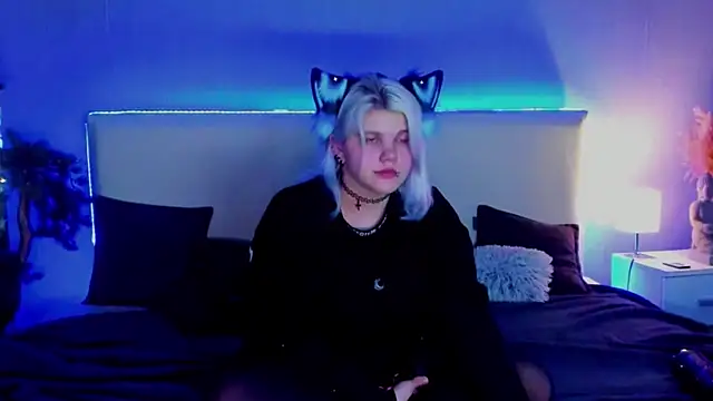 JoannLowe online show from March 2025 11:38:02 PM