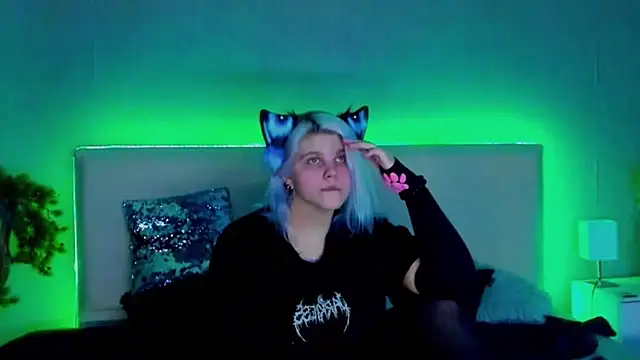 JoannLowe online show from March 2025 01:21:02 AM