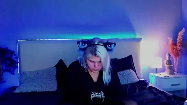 JoannLowe online show from March 2025 12:21:01 AM