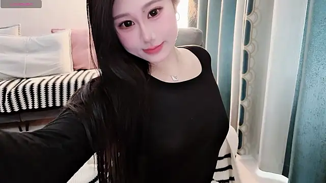 QQ-tutu online show from October 2025 01:26:02 AM