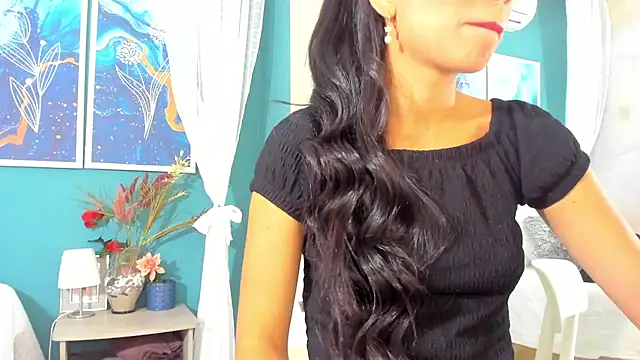 TianaReedd online show from March 2025 12:28:01 PM
