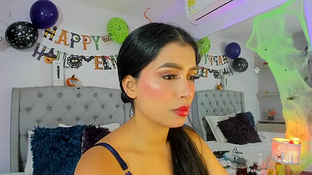 TianaReedd online show from October 2025 12:26:02 PM
