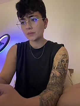 Ashley Chriss online show from March 2025 09:03:02 PM