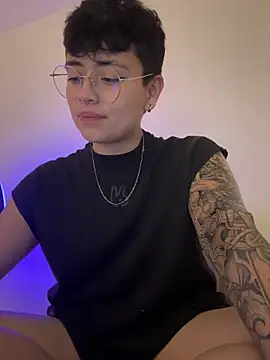 Ashley Chriss online show from March 2025 06:24:02 AM