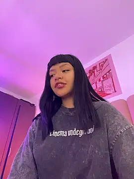 Ashley Chriss online show from December 2025 01:19:02 AM