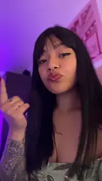 Ashley Chriss online show from May 2026 02:06:01 AM