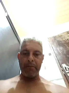 Snapshot of gordonunes chatting on February 2026 06:26:01 AM gordonunes online show from February 2026 06:26:01 AM