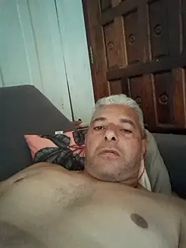 Snapshot of gordonunes chatting on February 2026 11:21:02 AM gordonunes online show from February 2026 11:21:02 AM