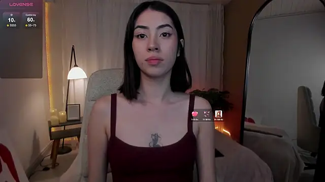 Catyloves online show from May 2026 10:07:01 PM