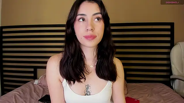 Catyloves online show from November 2025 09:29:02 PM