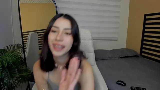 Catyloves online show from March 2026 09:44:01 PM