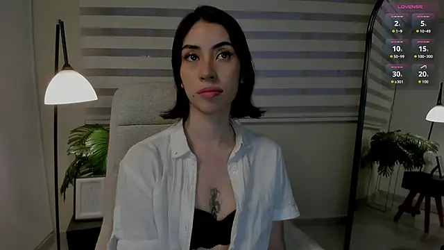 Catyloves online show from March 2026 10:18:01 PM