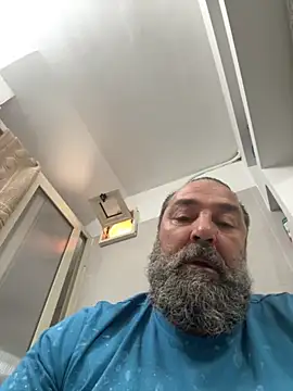 Snapshot of ros217 chatting on September 2025 06:31:01 AM ros217 online show from September 2025 06:31:01 AM